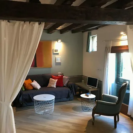 Apartment Canal View *