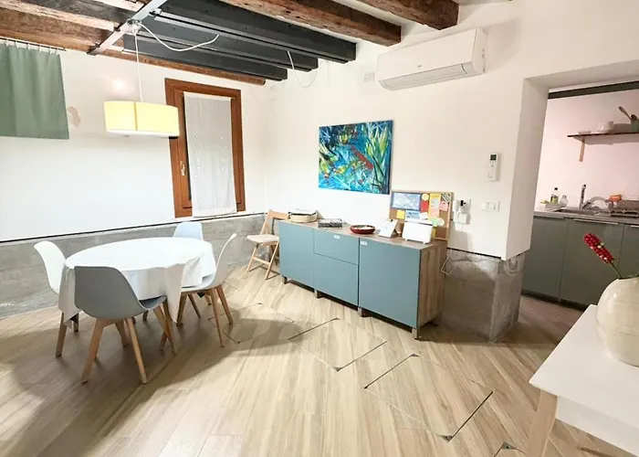 Canal View * Venecia